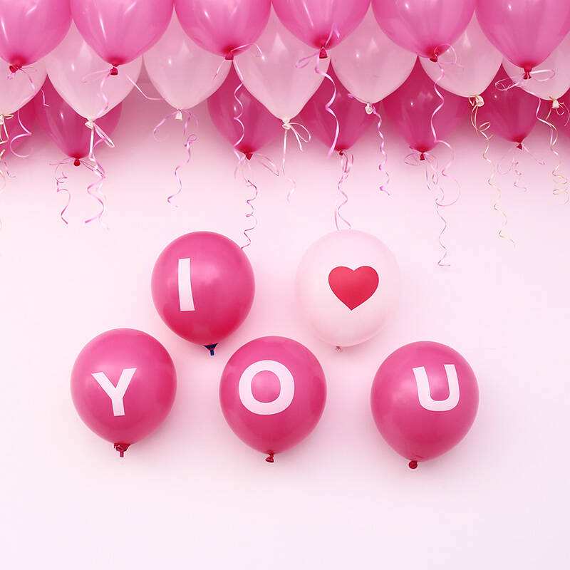 PACK OF 100 GLUE DOTS, ADHESIVE GLUE DOTS FOR STICKING BALLOONS BIRTHDAY BALLOON DECORATION TAPE  gefrwev1e-1